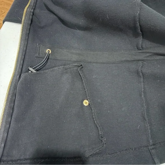 LRL zip-up sweater with flaw - Picture 7 of 10